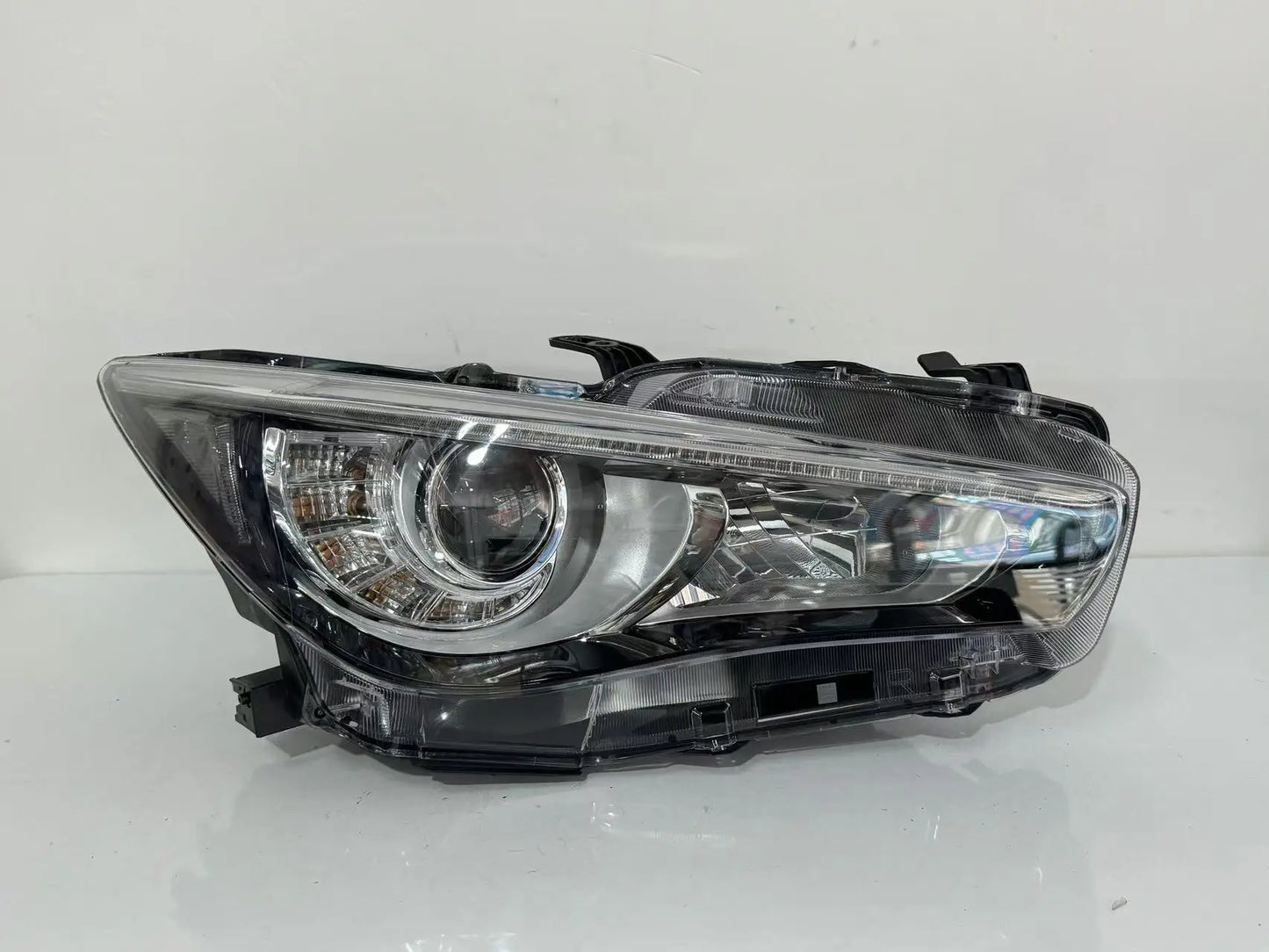 For Infiniti Q50 Headlights Automotive Lighting System LED Headlights 2014-2017