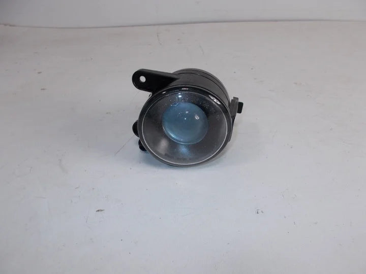 Baimi Factory Auto Parts Front Fog Light High Visibility for VW JETTA V Sagitar 2010 OE 1K0941699/700