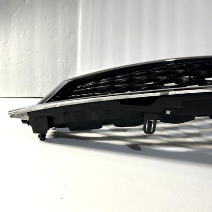 wholesale car grill for Infiniti 2015 2016 2017 Qx80 Grille Chrome With Camera Hole OEM 62310 5za0a