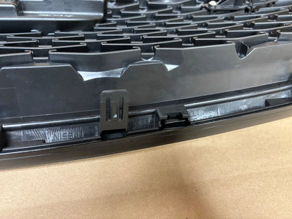 retail OEM for Infiniti Q50 Sport Black Grille W/ Radiant Emblem 2018