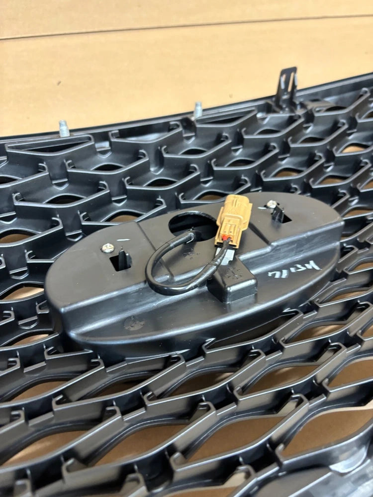 wholesale OEM for Infiniti Q50 Sport Black Grille W/ Radiant Emblem 2018