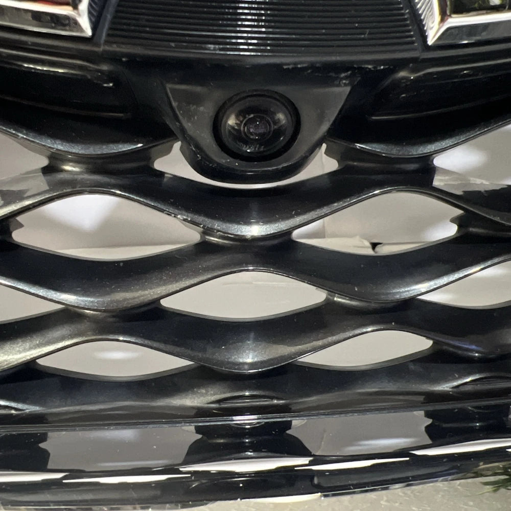 wholesale car grill for Infiniti 2015 2016 2017 Qx80 Grille Chrome With Camera Hole OEM 62310 5za0a