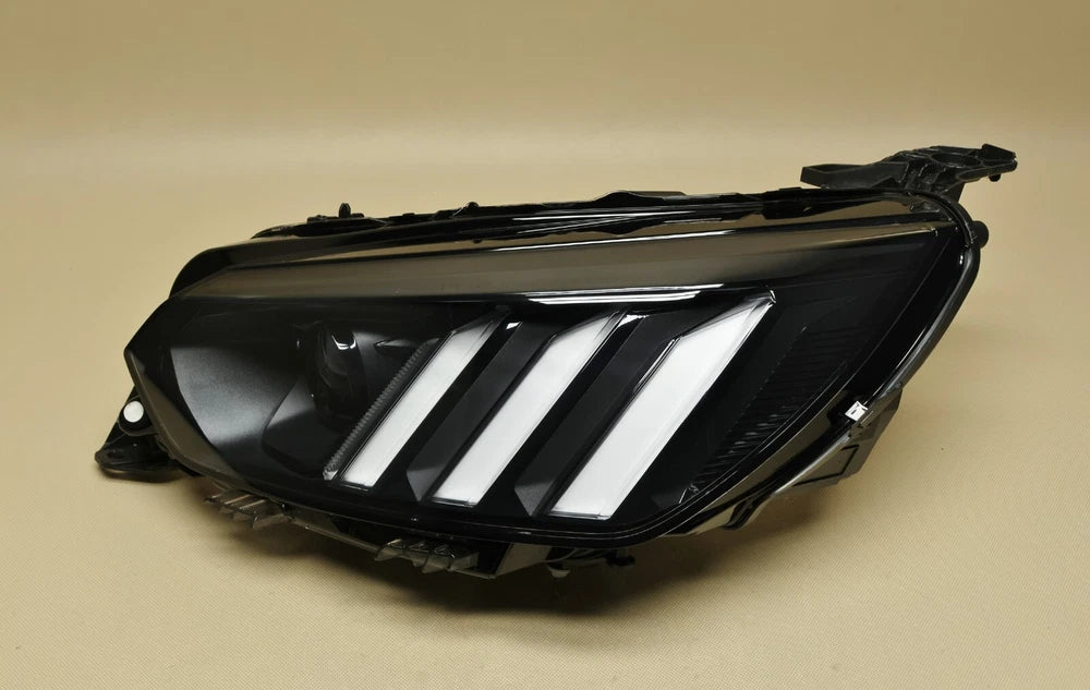 retail Headlight Peugeot 208 & 2008 II MK2 2019-2022 Adaptive LED, left/passenger side