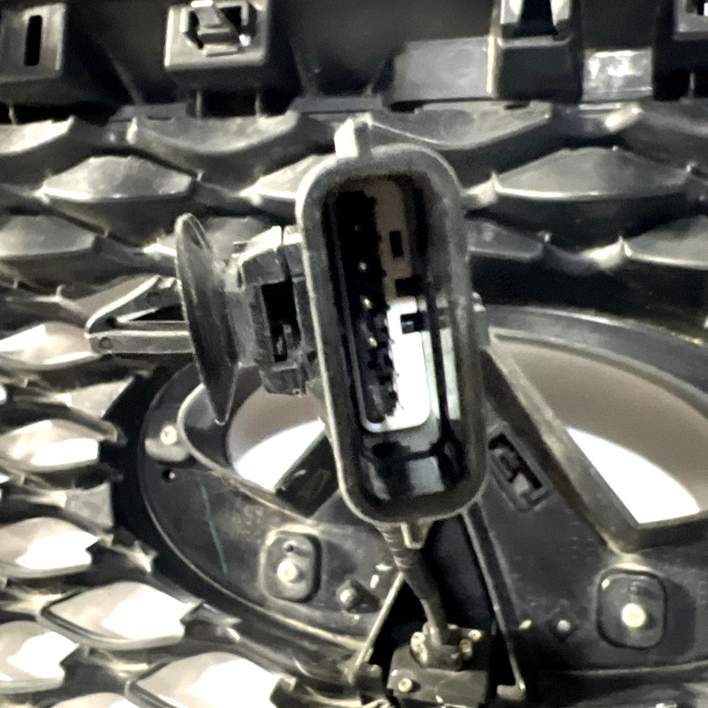 retail car grill for Infiniti 2015 2016 2017 Qx80 Grille Chrome With Camera Hole OEM 62310 5za0a